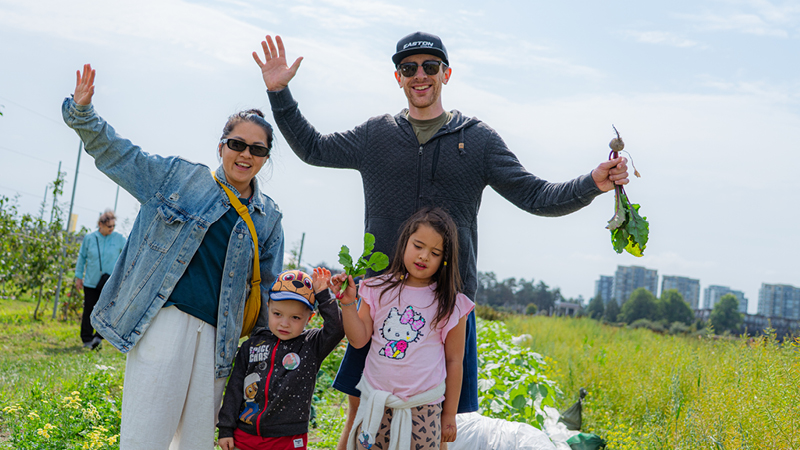 A family enjoying Farm Fest