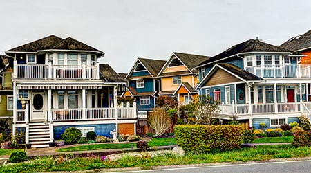 Street view of several single dwelling houses in Richmond